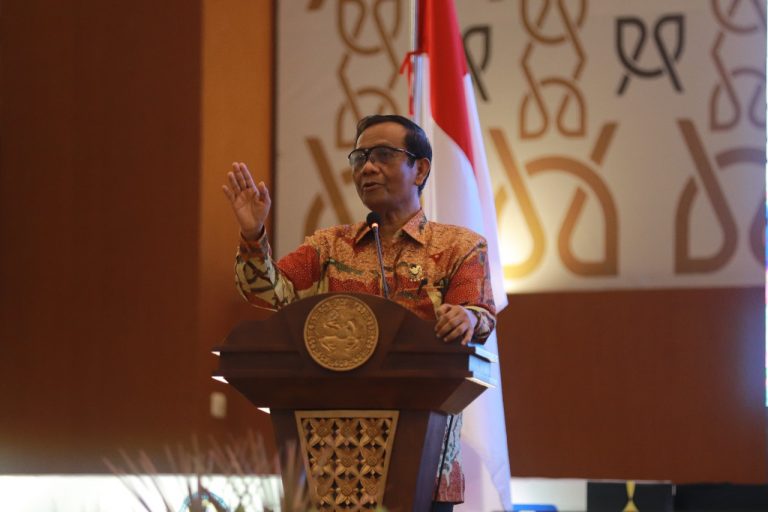 Hadir Forum Rektor Indonesia, Mahfud MD Ingatkan Perguruan Tinggi Mesti Perkuat Demokrasi